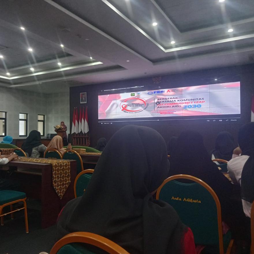 Kader PIK-R Hargorejo Ikuti Peringatan Hari AIDS Sedunia di Aula Adikarto